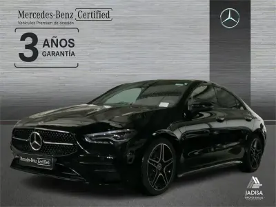 Usado Mercedes CLA200 AMG line 163 CV (119 kW) 2025 Negro Berlina