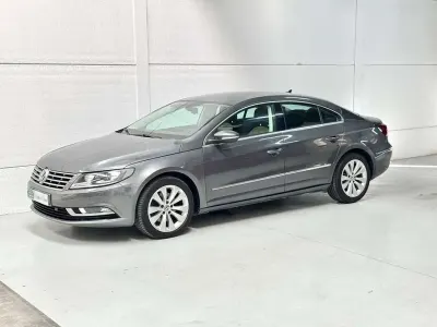 Usado VW CC 150 CV (110 kW) 2016 Gris Berlina