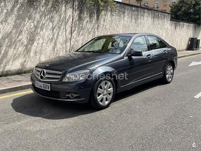 Usado Mercedes C220 Avantgarde 170 CV (125 kW) 2010 Gris / plata Berlina