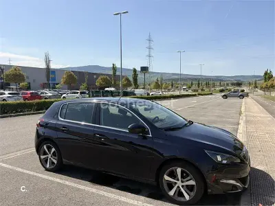 Usado Peugeot 308 GT-line 130 CV (95 kW) 2015 Azul Berlina