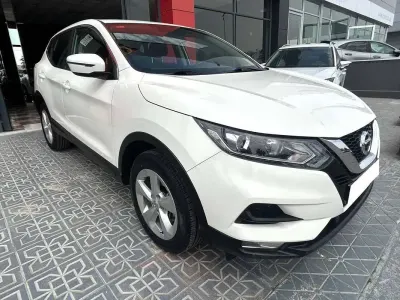Usado Nissan Qashqai Acenta 116 CV (85 kW) 2021 Blanco SUV