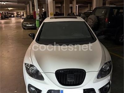 Usado Seat Leon CUPRA 240 CV (176 kW) 2007 Blanco Utilitario