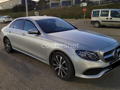 Usado Mercedes E350 299 CV (219 kW) 2017 Gris / plata Berlina