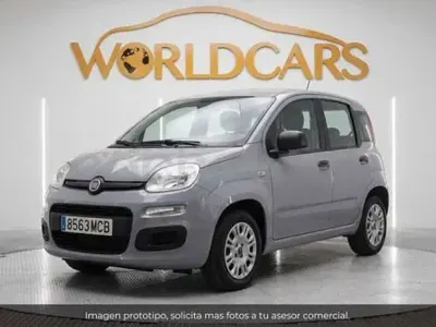 Usado Fiat Panda Sport 70 CV (51 kW) 2022 Gris / plata Utilitario