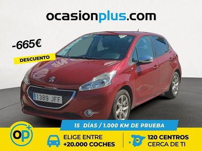 Rojo Usado 2015 Peugeot 208 Style Utilitario | 8325 € (Precio justo)