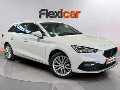 Usado Seat Leon XCELLENCE 130 CV (95 kW) 2021 Blanco Familiar