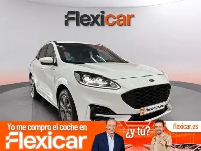 Usado Ford Kuga ST-Line 225 CV (165 kW) 2023 Blanco SUV