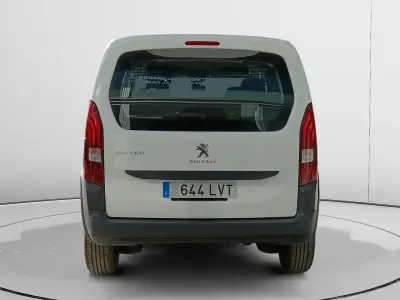 Usado Peugeot Rifter Active 102 CV (75 kW) 2021 Blanco Monovolumen