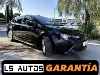 Usado Toyota Corolla Active 122 CV (89 kW) 2022 Negro Familiar