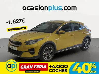 Usado Kia XCeed 160 CV (117 kW) 2022 Amarillo SUV