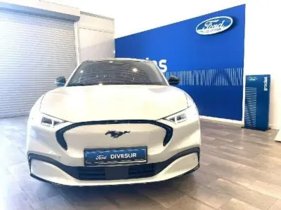 Usado Ford Mustang Mach-E Premium 258 kW (351 CV) 2023 Blanco SUV