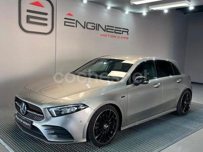 Gris / plata Usado 2020 Mercedes A250 Berlina | 25.300 € (Precio justo)