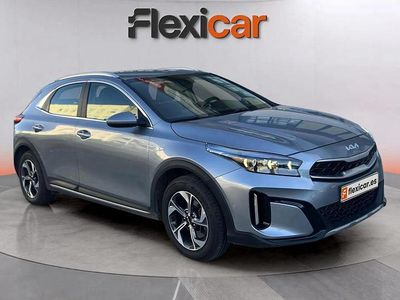 Gris Usado 2023 Kia XCeed SUV | 14.990 € (Precio justo)