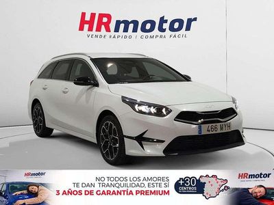 Usado Kia Ceed Style 102 CV (75 kW) 2025 Blanco Utilitario