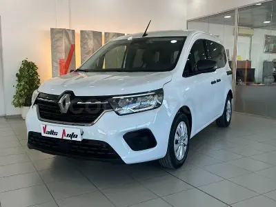 Usado Renault Kangoo 95 CV (69 kW) 2024 Blanco Monovolumen