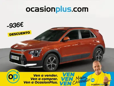 Usado Kia Niro 183 CV (134 kW) 2024 Rojo SUV
