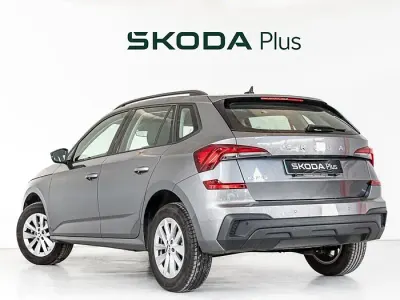 Usado Skoda Kamiq Essence 95 HP (69 kW) 2024 Cinzento SUV