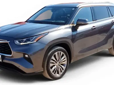 Usado Toyota Highlander Advance 190 CV (139 kW) 2022 Gris SUV