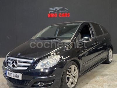 Mercedes B200