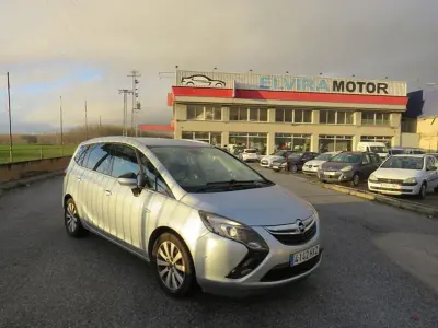 Używany Opel Zafira Family 125 KM (91 kW) 2014 Niebieski Minivan