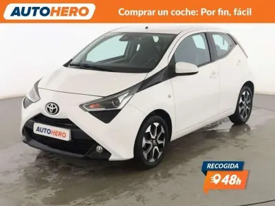 Używany Toyota Aygo X-play 72 KM (52 kW) 2019 Biały Hatchback