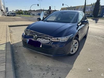 Azul Usado 2024 VW Golf Life Berlina | 24.600 € (Precio justo)
