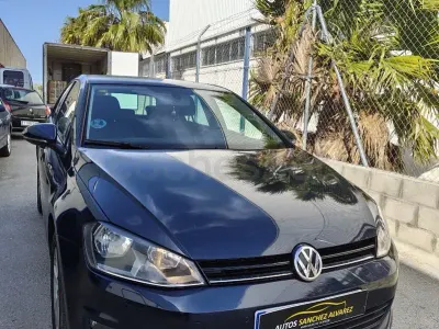 Usado VW Golf VII Edition 105 CV (77 kW) 2013 Azul Berlina