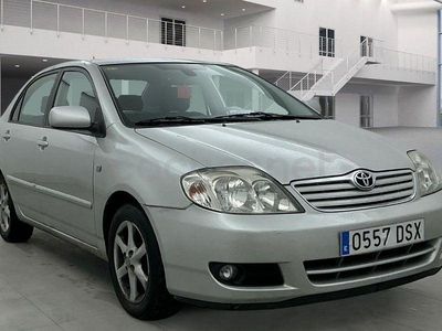 Usado Toyota Corolla Sol 116 CV (85 kW) 2006 Gris / plata Berlina