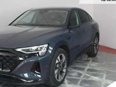 Usado Audi Q8 e-tron Advanced 300 kW (408 CV) 2023 Azul SUV