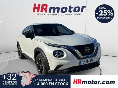 Begagnad Nissan Juke N-Connecta 116 HK (85 kW) 2023 Vit SUV