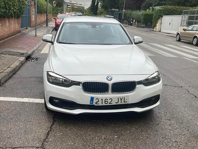 Usado BMW 330e 254 CV (186 kW) 2017 Blanco polar Berlina