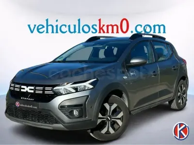 Usado Dacia Sandero Expression 91 CV (66 kW) 2025 Gris / plata Berlina