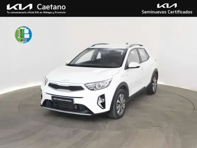 Usado Kia Stonic 101 CV (74 kW) 2025 Blanco SUV