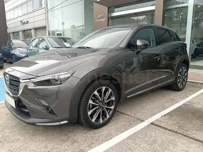 Usado Mazda CX-3 121 CV (88 kW) 2019 Gris / plata SUV