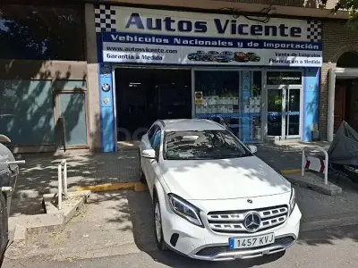 Usado Mercedes GLA200 156 CV (114 kW) 2019 Blanco SUV