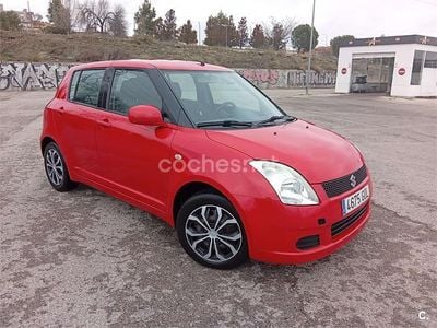 Usado Suzuki Swift GLX 92 CV (67 kW) 2008 Rojo Utilitario
