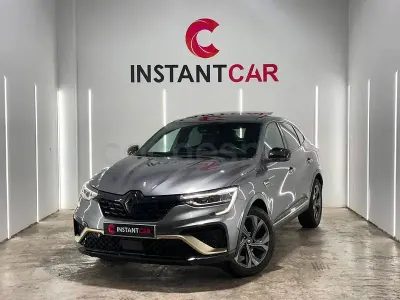 Usado Renault Arkana Equilibre 145 CV (106 kW) 2023 Gris / plata SUV