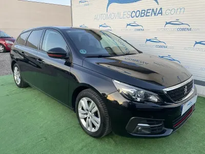 Usado Peugeot 308 SW GT-line 130 CV (95 kW) 2019 Negro Familiar