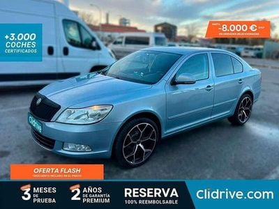 Gris Usado 2011 Skoda Octavia Ambition Utilitario | 5890 € (Precio justo)