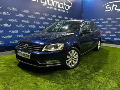 Usado VW Passat Advance 140 CV (102 kW) 2011 Azul Berlina
