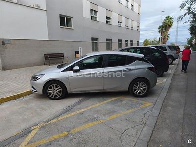 Gris / plata Usado 2017 Opel Astra Business Berlina | 5000 € (Precio justo)