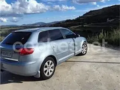 Usado Audi A3 Ambition 140 CV (102 kW) 2005 Azul Utilitario