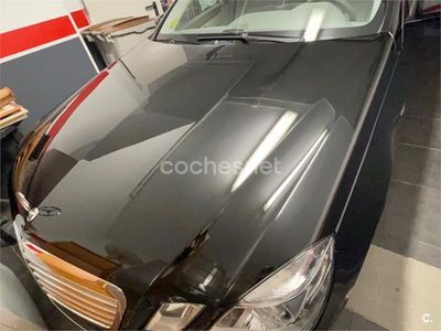 Usado Mercedes E220 Avantgarde 170 CV (125 kW) 2010 Negro Berlina