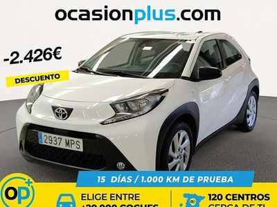 Usado Toyota Aygo Play 72 CV (52 kW) 2024 Blanco Utilitario