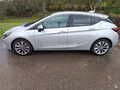 Gris / plata Usado 2017 Opel Astra Excellence Berlina | 10.500 € (Precio justo)