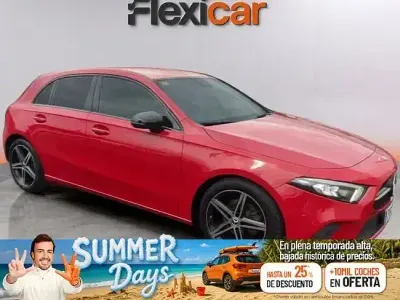 Usado Mercedes A180 116 CV (85 kW) 2019 Rojo Berlina