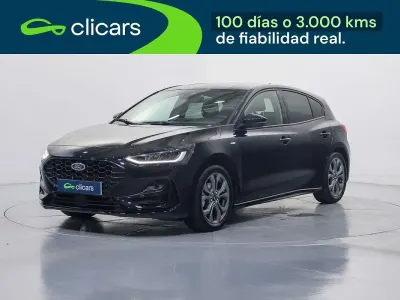 Usado Ford Focus ST-Line 155 CV (114 kW) 2023 Negro Utilitario