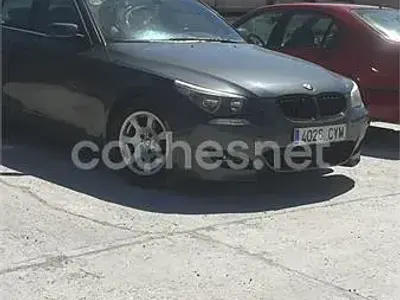 Usado BMW 520 170 CV (125 kW) 2003 Gris / plata Berlina