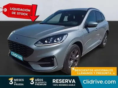 Usado Ford Kuga ST-Line 152 CV (111 kW) 2022 Gris SUV