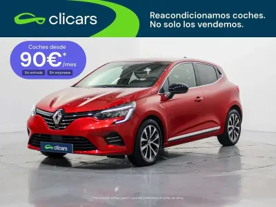Usado Renault Clio Techno 91 CV (66 kW) 2023 Rojo Utilitario